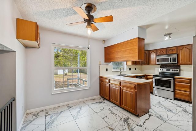 2027 PARK STREET N, St Petersburg, FL 33710