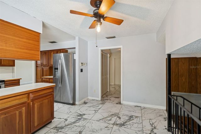 2027 PARK STREET N, St Petersburg, FL 33710