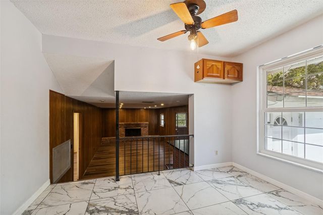 2027 PARK STREET N, St Petersburg, FL 33710