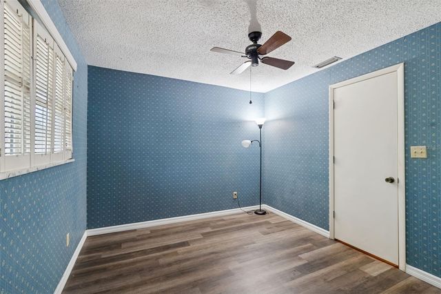 2027 PARK STREET N, St Petersburg, FL 33710