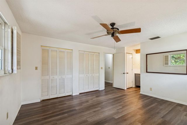 2027 PARK STREET N, St Petersburg, FL 33710