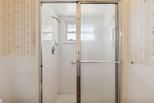 2027 PARK STREET N, St Petersburg, FL 33710