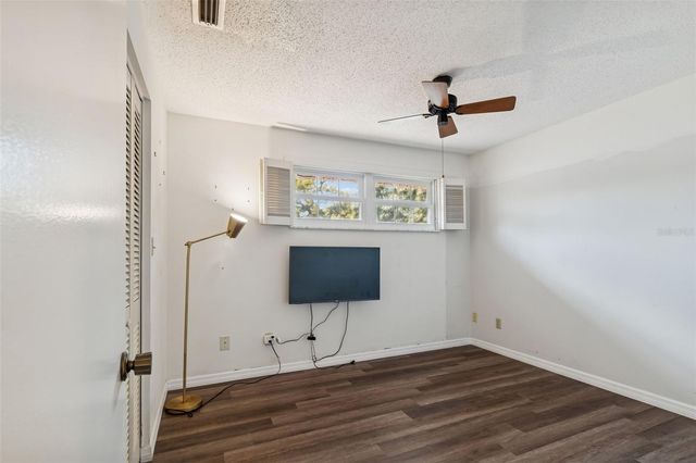 2027 PARK STREET N, St Petersburg, FL 33710