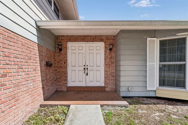 2027 PARK STREET N, St Petersburg, FL 33710