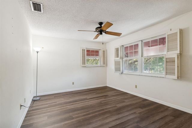 2027 PARK STREET N, St Petersburg, FL 33710