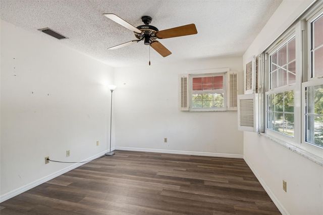 2027 PARK STREET N, St Petersburg, FL 33710