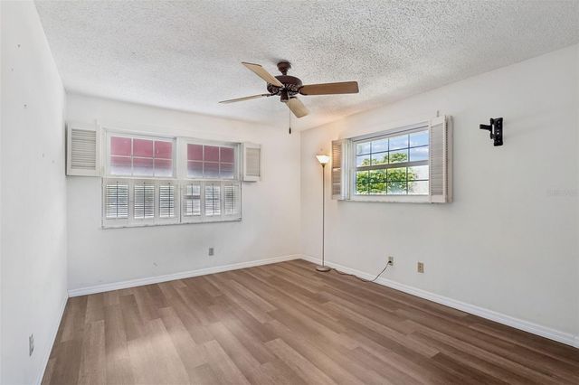 2027 PARK STREET N, St Petersburg, FL 33710