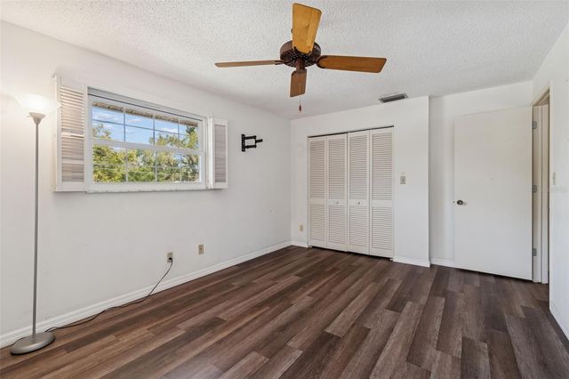 2027 PARK STREET N, St Petersburg, FL 33710