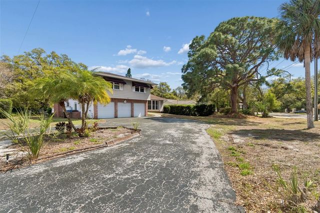 2027 PARK STREET N, St Petersburg, FL 33710