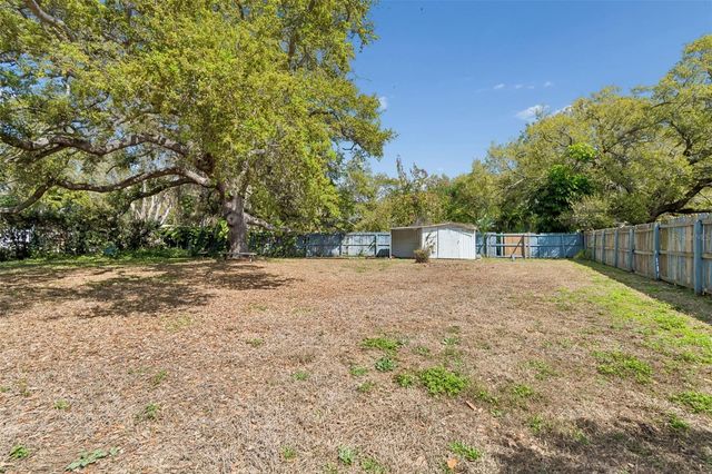 2027 PARK STREET N, St Petersburg, FL 33710