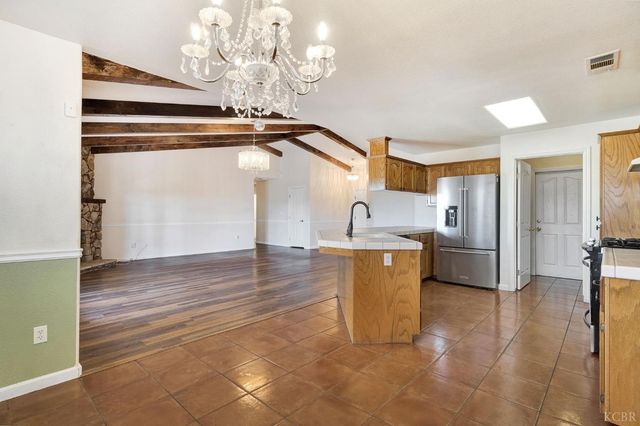 2059 Saratoga Place, Hanford, CA 93230