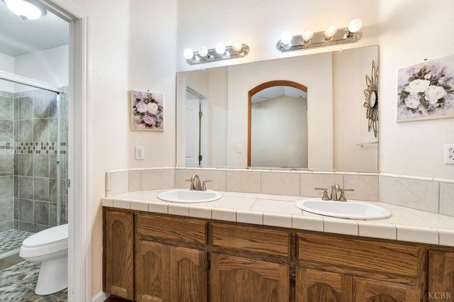 2059 Saratoga Place, Hanford, CA 93230