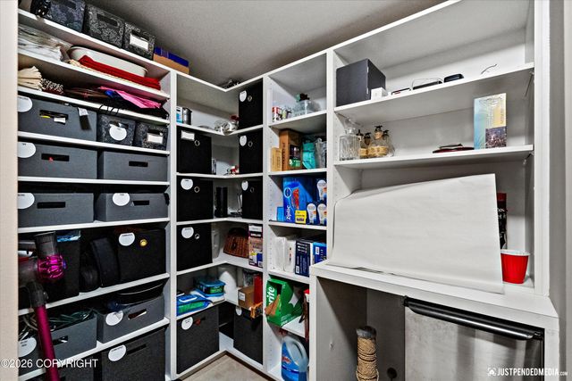 9900 Hillhaven Circle, Anchorage, AK 99507