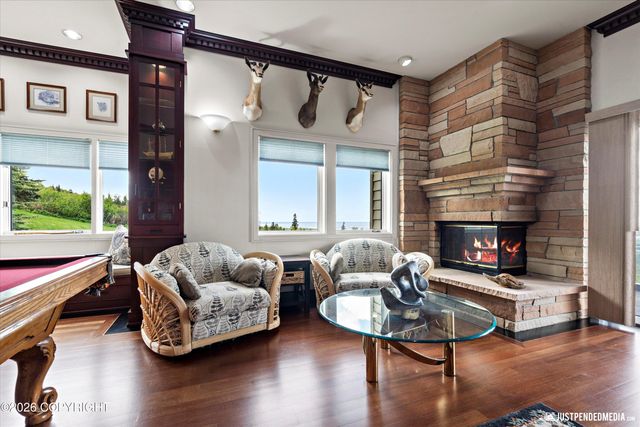 9900 Hillhaven Circle, Anchorage, AK 99507