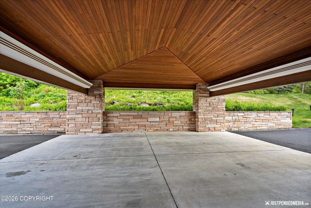 9900 Hillhaven Circle, Anchorage, AK 99507