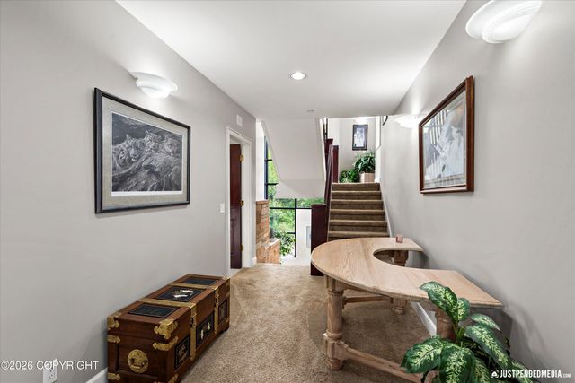 9900 Hillhaven Circle, Anchorage, AK 99507