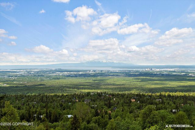 9900 Hillhaven Circle, Anchorage, AK 99507