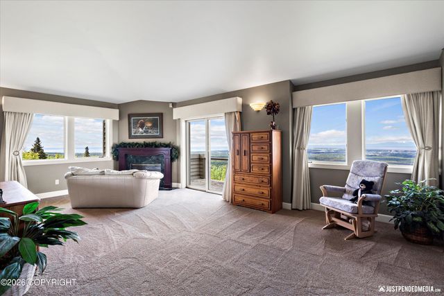 9900 Hillhaven Circle, Anchorage, AK 99507