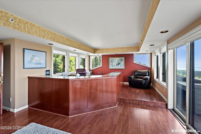 9900 Hillhaven Circle, Anchorage, AK 99507