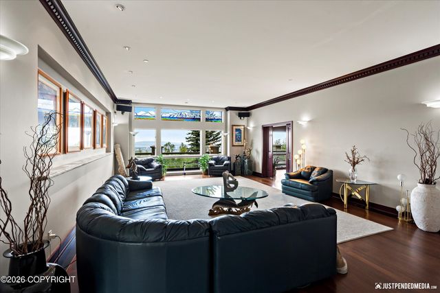 9900 Hillhaven Circle, Anchorage, AK 99507