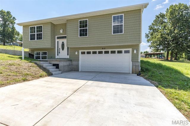 812 Kennett St, De Soto, MO 63020