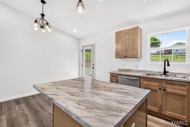 812 Kennett St, De Soto, MO 63020