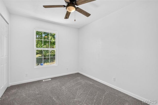 812 Kennett St, De Soto, MO 63020