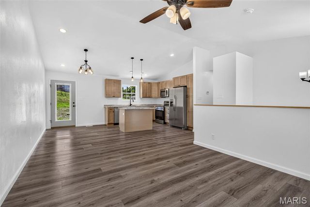 812 Kennett St, De Soto, MO 63020