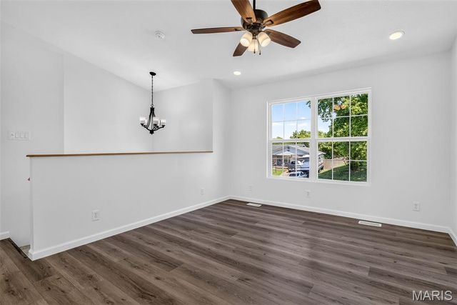 812 Kennett St, De Soto, MO 63020