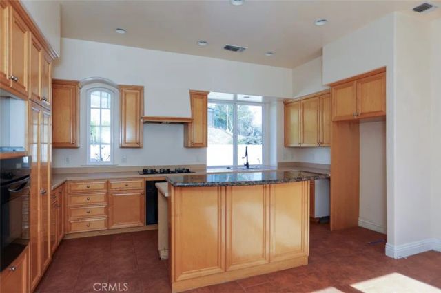 1639 Kleck, Paso Robles, CA 93446