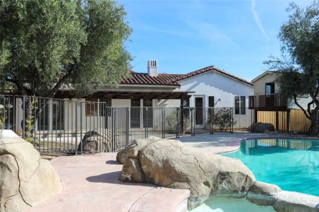 1639 Kleck, Paso Robles, CA 93446