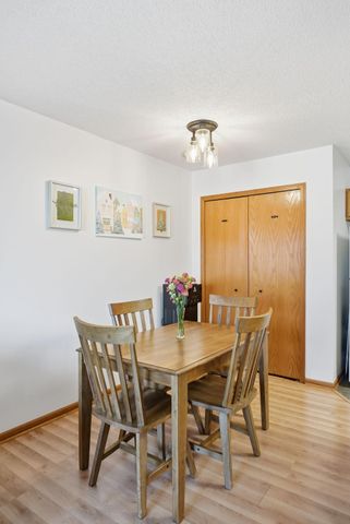 6240 158th Street W 59, Apple Valley, MN 55124