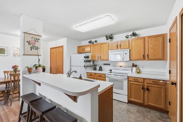 6240 158th Street W 59, Apple Valley, MN 55124