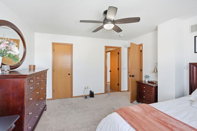 6240 158th Street W 59, Apple Valley, MN 55124