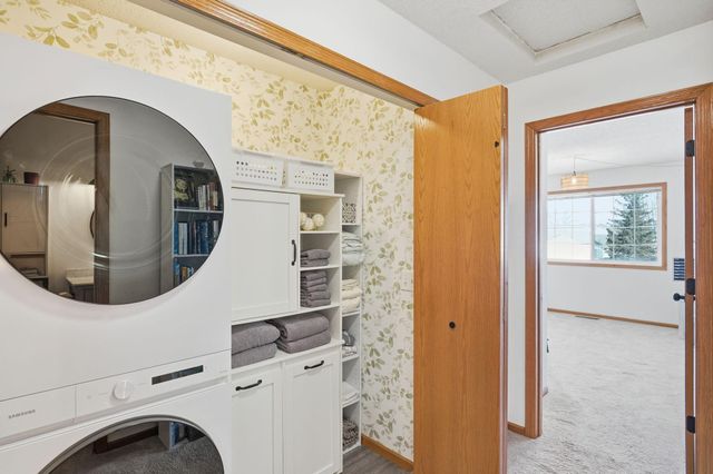 6240 158th Street W 59, Apple Valley, MN 55124