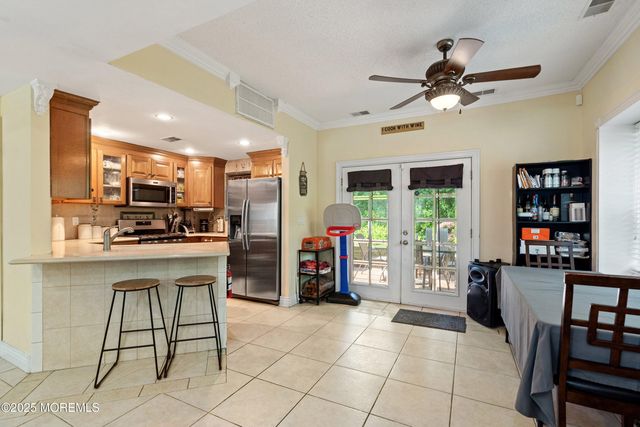 28 Melrose Drive, 1A, Toms River, NJ 08753