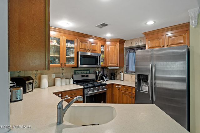 28 Melrose Drive, 1A, Toms River, NJ 08753