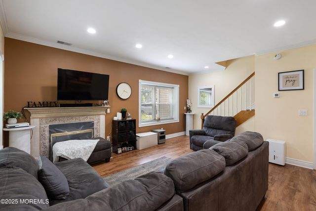 28 Melrose Drive, 1A, Toms River, NJ 08753