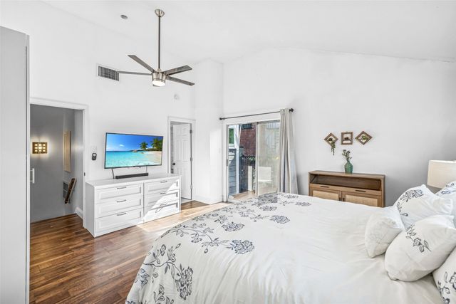 4006 Holland Avenue A, Dallas, TX 75219