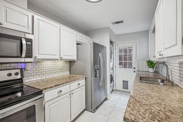 4006 Holland Avenue A, Dallas, TX 75219