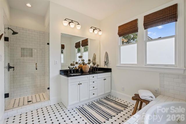 1611 Tippah Park Court, Charlotte, NC 28205