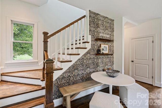 1611 Tippah Park Court, Charlotte, NC 28205