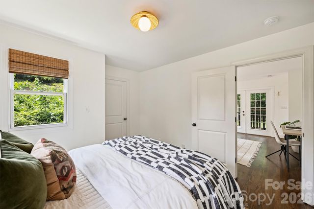 1611 Tippah Park Court, Charlotte, NC 28205