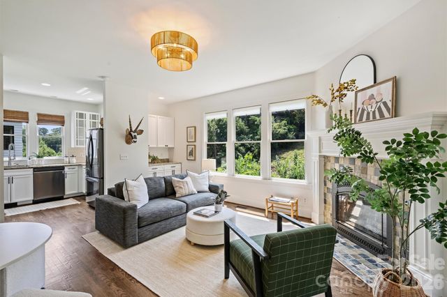 1611 Tippah Park Court, Charlotte, NC 28205