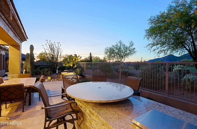 6562 E EVENING GLOW Drive, Scottsdale, AZ 85266