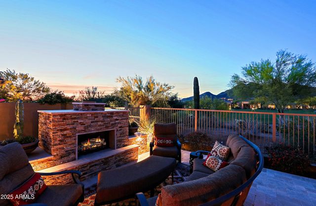 6562 E EVENING GLOW Drive, Scottsdale, AZ 85266
