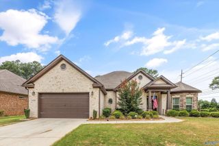 14089 Leafmore Drive SE, Huntsville, AL 35803