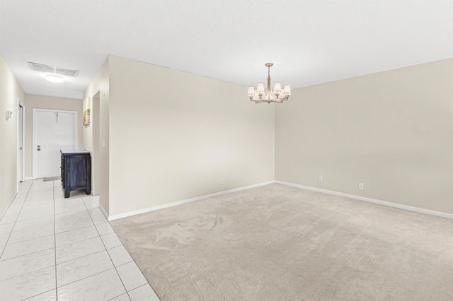 1521 NW 19th Terrace 202, Delray Beach, FL 33445