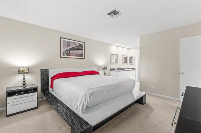 1521 NW 19th Terrace 202, Delray Beach, FL 33445