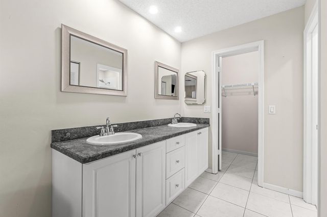 1521 NW 19th Terrace 202, Delray Beach, FL 33445